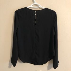 Forever 21 light weight V-neck long sleeve